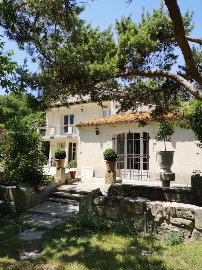 Le Mas Des Agapes Beaucaire  Exterior foto