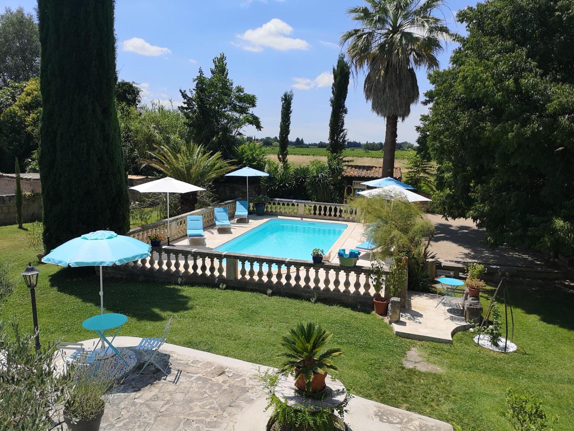 Le Mas Des Agapes Beaucaire  Exterior foto